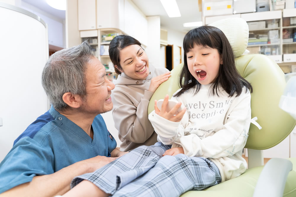 院長 鈴木 智弘